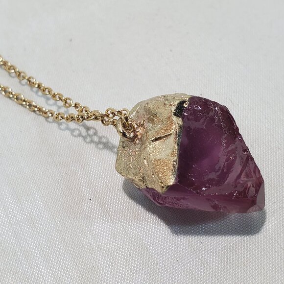 Banana Republic gold-toned chain w/faceted amethyst-colored nugget stone - Picture 3 of 8
